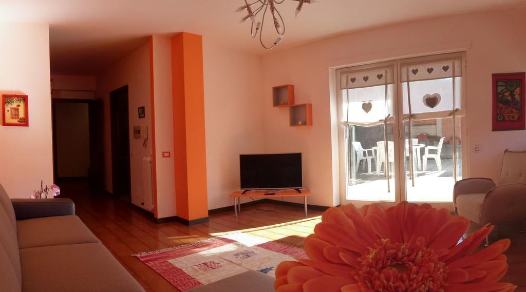 La Betulla Appartamento Confortevole Wifi E Parking Free 아오스타 외부 사진